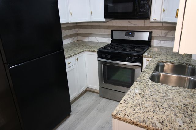 915 Hoban Avenue, Rockford, IL 61101