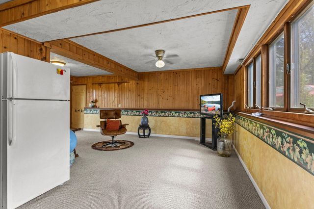 28508 Jocelyn Avenue, Chisago City, MN 55013