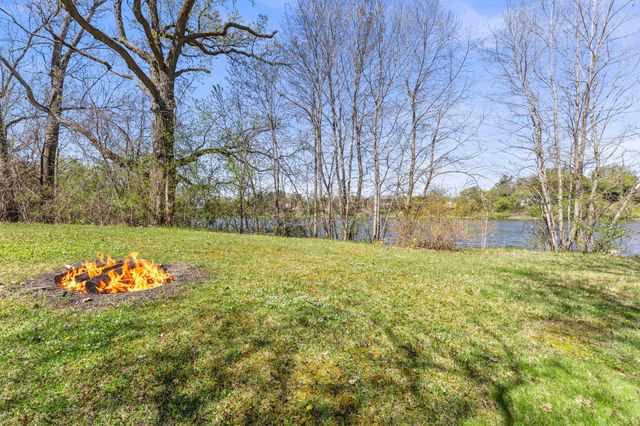 28508 Jocelyn Avenue, Chisago City, MN 55013