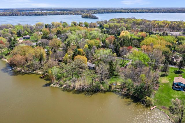 28508 Jocelyn Avenue, Chisago City, MN 55013
