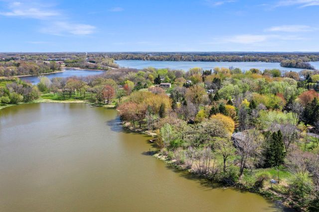 28508 Jocelyn Avenue, Chisago City, MN 55013