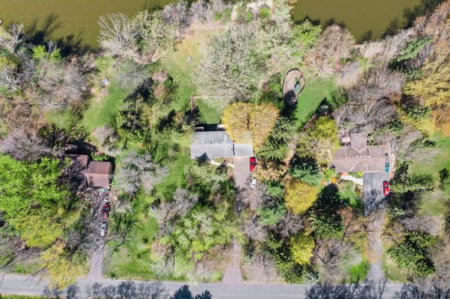 28508 Jocelyn Avenue, Chisago City, MN 55013