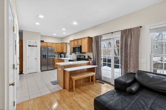 1 Knowlton Circle 1, Upton, MA 01568