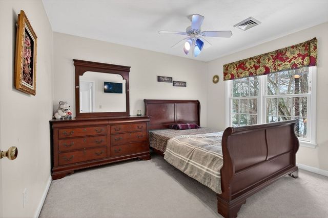 1 Knowlton Circle 1, Upton, MA 01568