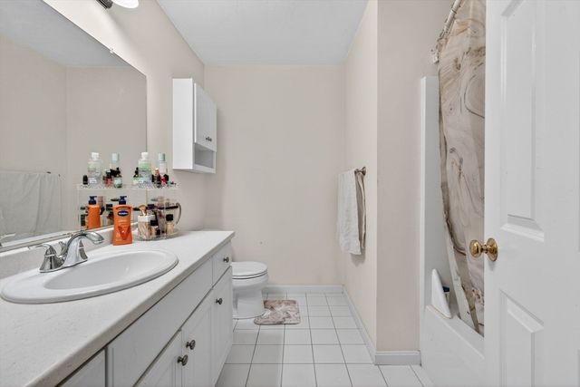 1 Knowlton Circle 1, Upton, MA 01568