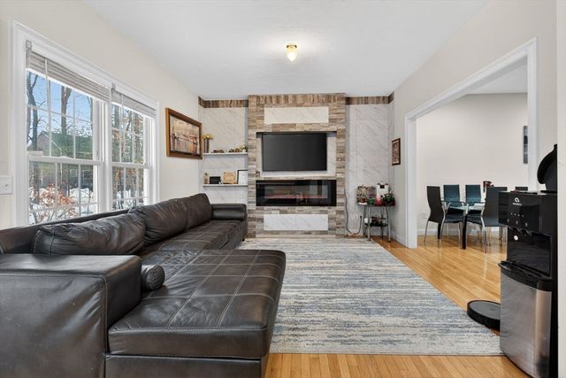 1 Knowlton Circle 1, Upton, MA 01568