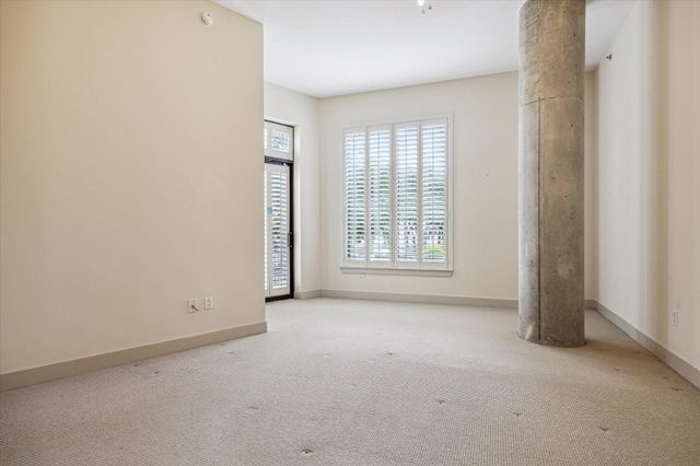 5005 Hidalgo Street 208, Houston, TX 77056