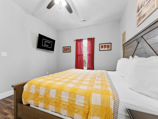 227 Watersound Way, Hollister, MO 65672