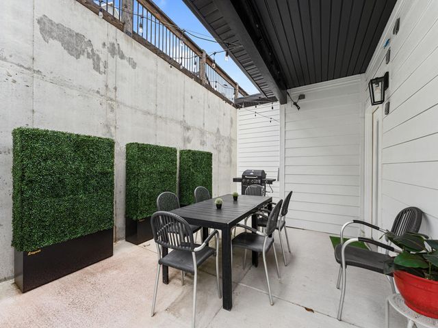 227 Watersound Way, Hollister, MO 65672