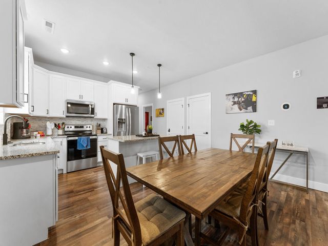 227 Watersound Way, Hollister, MO 65672