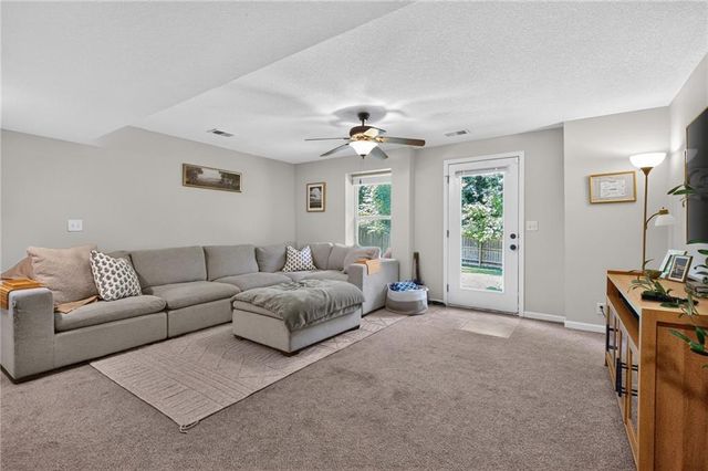 1308 NW Hilltop Lane, Grain Valley, MO 64029