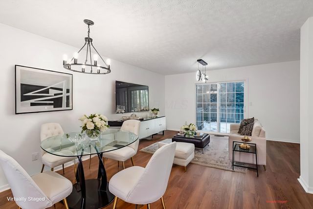 4049 Parkcove Drive, 19D, Columbus, OH 43230