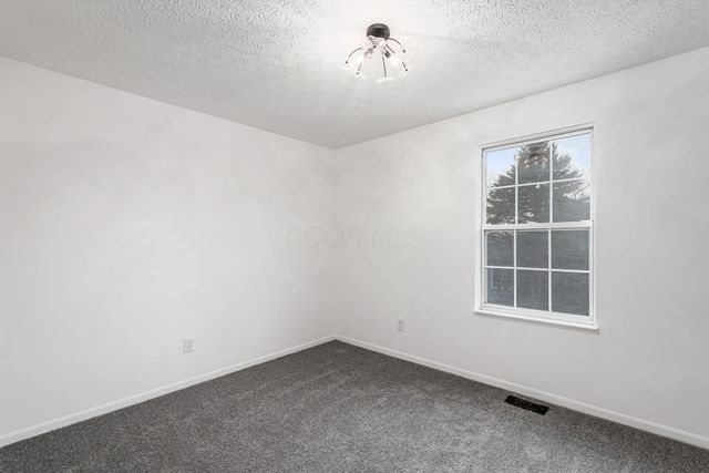 4049 Parkcove Drive, 19D, Columbus, OH 43230