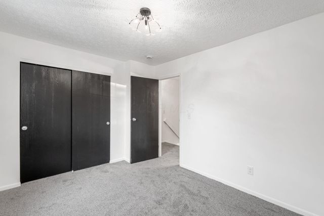 4049 Parkcove Drive, 19D, Columbus, OH 43230