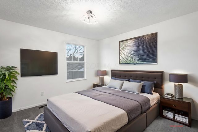 4049 Parkcove Drive, 19D, Columbus, OH 43230