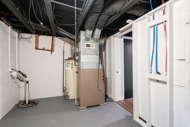 4049 Parkcove Drive, 19D, Columbus, OH 43230