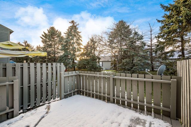 4049 Parkcove Drive, 19D, Columbus, OH 43230