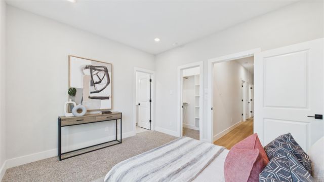 5027 Golden Forest Drive C, Houston, TX 77091