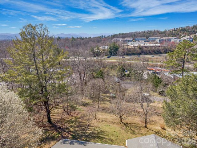 103 Weaverville Road, Asheville, NC 28804