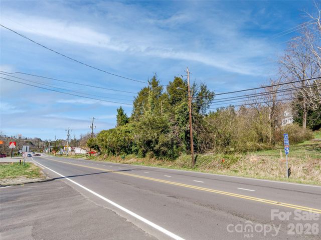 103 Weaverville Road, Asheville, NC 28804