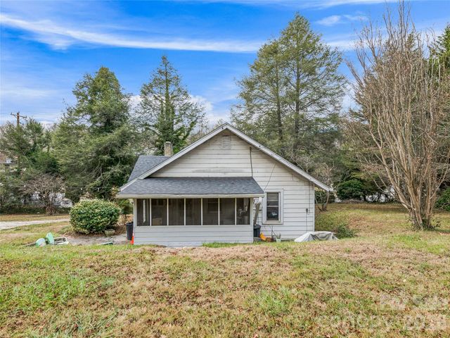 103 Weaverville Road, Asheville, NC 28804