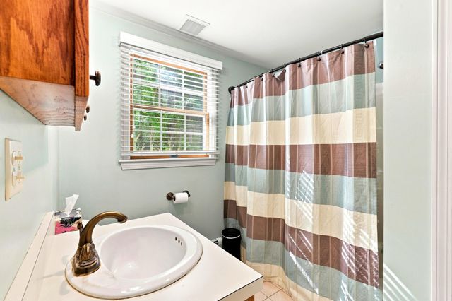 68 Frost Road, Derry, NH 03038