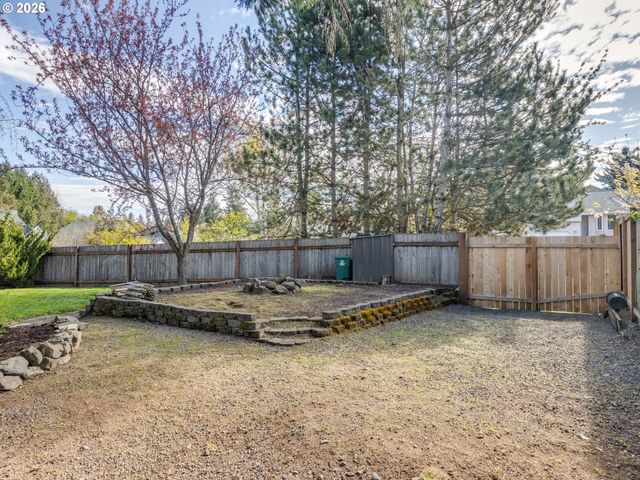 8530 Sw DAKOTA Dr, Tualatin, OR 97062