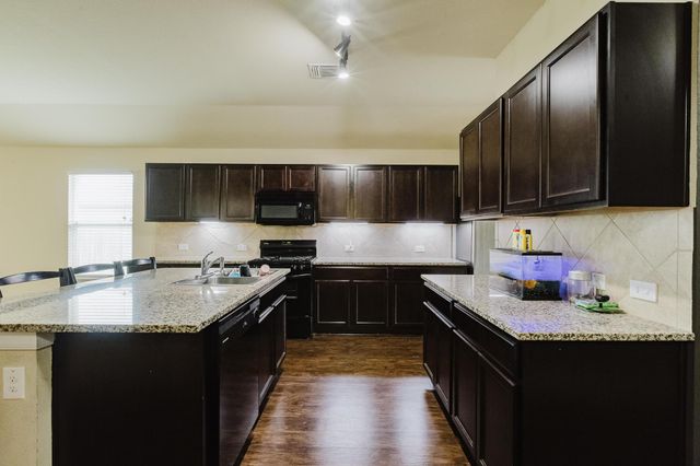 184 Voss ST, Kyle, TX 78640