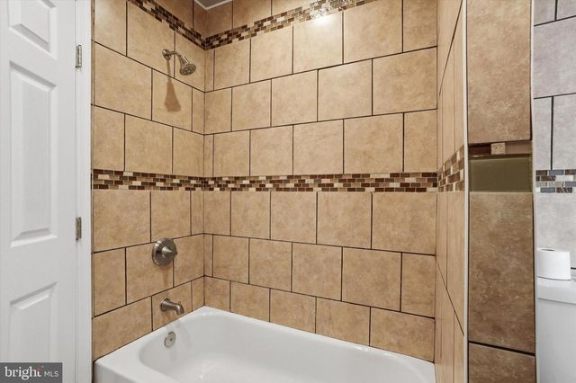 5254 W JEFFERSON ST, Philadelphia, PA 19131