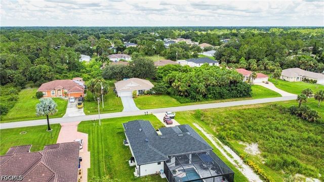 613 Hibiscus AVE, Lehigh Acres, FL 33972