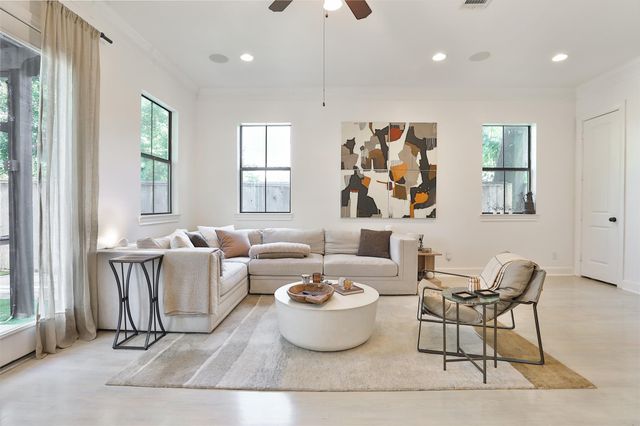 1112 Bingham Street, Houston, TX 77007
