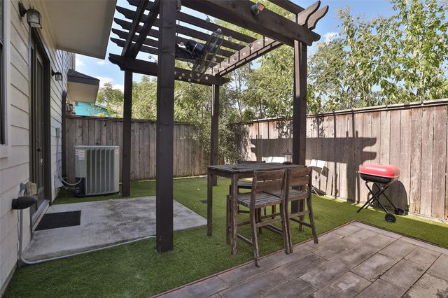 1112 Bingham Street, Houston, TX 77007