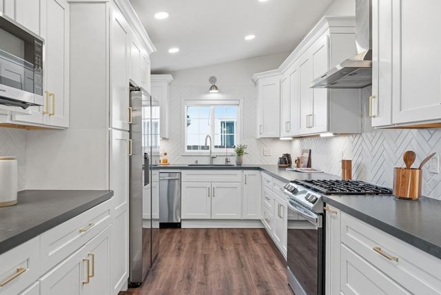 1658 Lodi Avenue, San Mateo, CA 94401