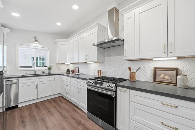 1658 Lodi Avenue, San Mateo, CA 94401