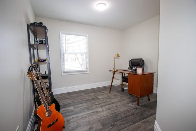 2950 101st Street, Highland, IN 46322