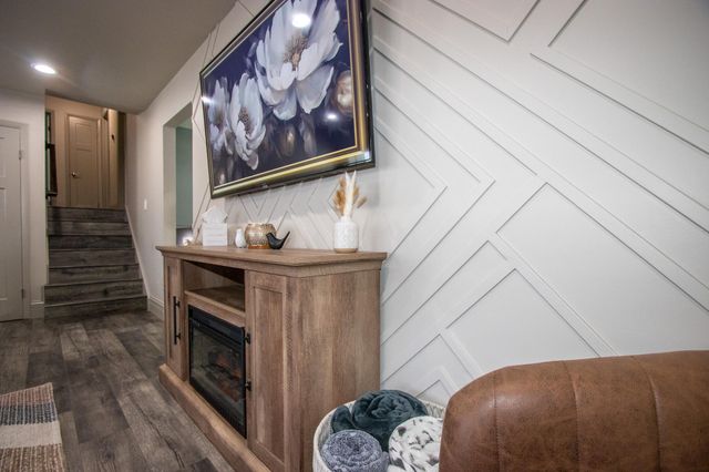 2950 101st Street, Highland, IN 46322