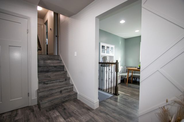 2950 101st Street, Highland, IN 46322