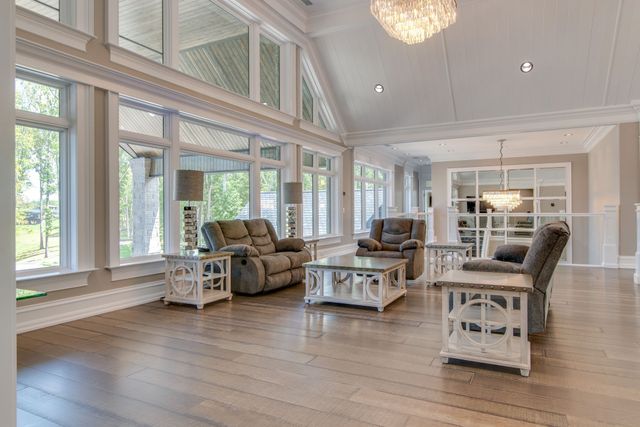 5156 Turney Groce Rd, Byrdstown, TN 38549