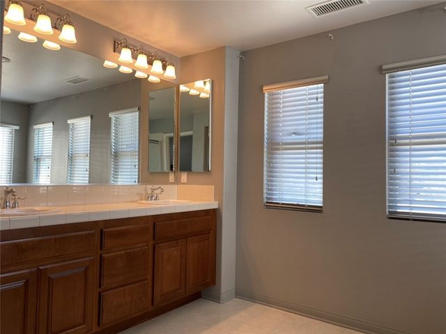 34093 Lady Fern Court, Lake Elsinore, CA 92532