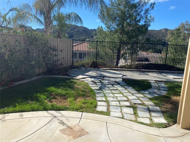 34093 Lady Fern Court, Lake Elsinore, CA 92532