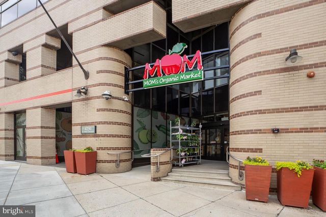 2939 VAN NESS ST NW #419, Washington, DC 20008