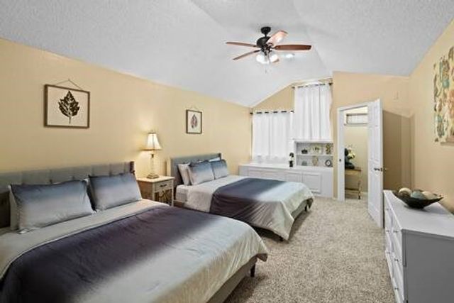 1624 San Francisco Street, Carrollton, TX 75007