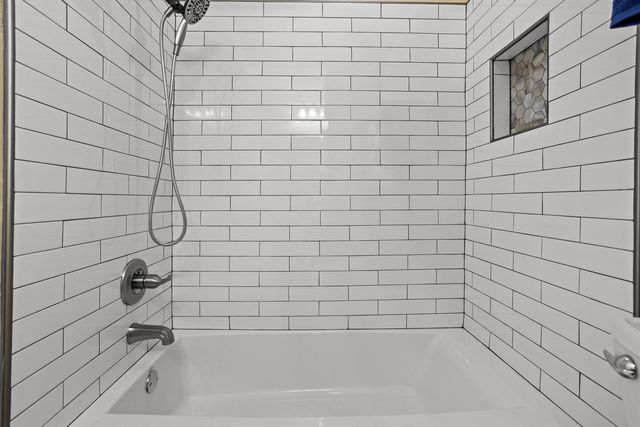 1624 San Francisco Street, Carrollton, TX 75007