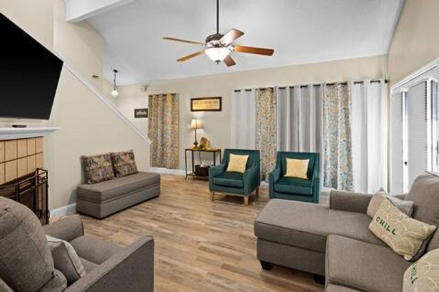 1624 San Francisco Street, Carrollton, TX 75007