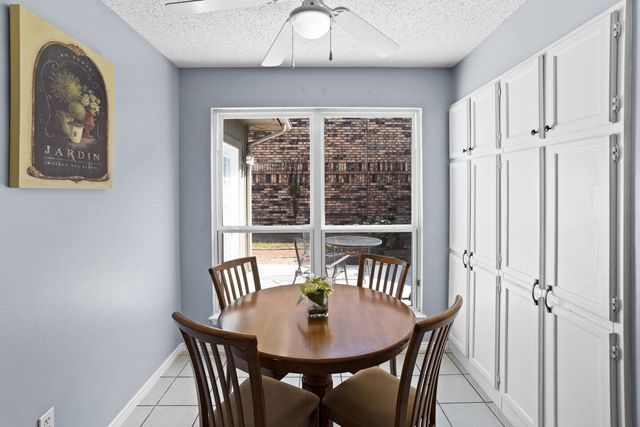 1624 San Francisco Street, Carrollton, TX 75007