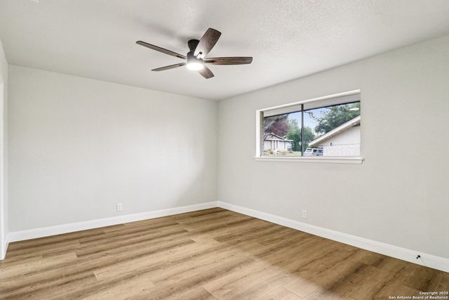 5630 Lon Chaney, San Antonio, TX 78240