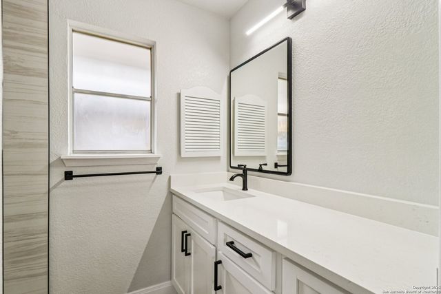 5630 Lon Chaney, San Antonio, TX 78240