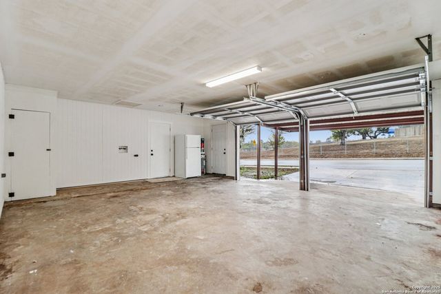 5630 Lon Chaney, San Antonio, TX 78240