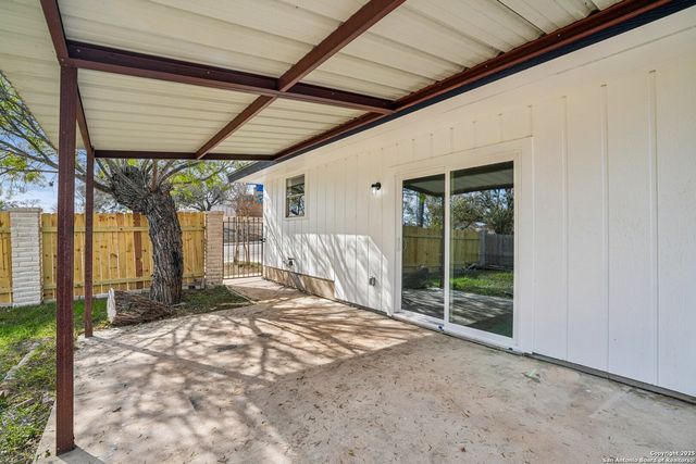 5630 Lon Chaney, San Antonio, TX 78240