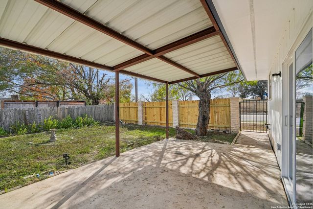 5630 Lon Chaney, San Antonio, TX 78240